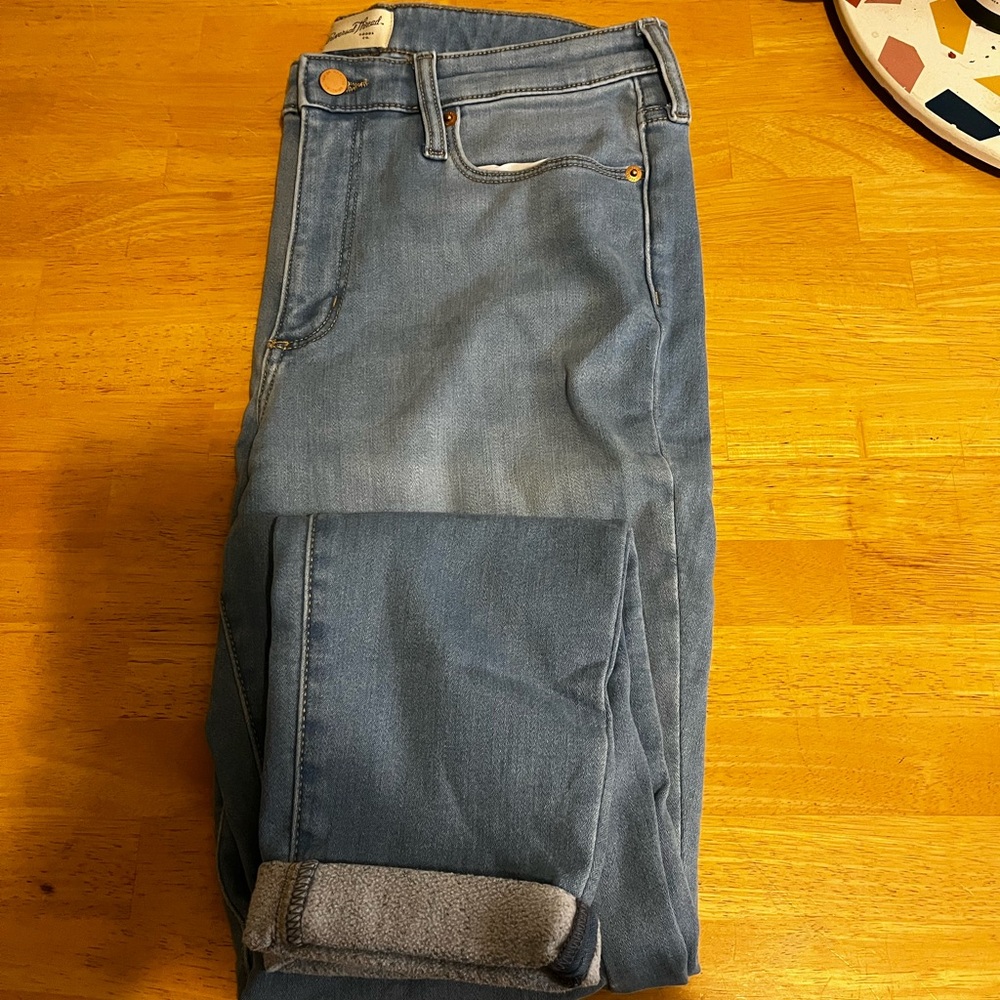 Universal Thread Light Blue Ankle Jeans